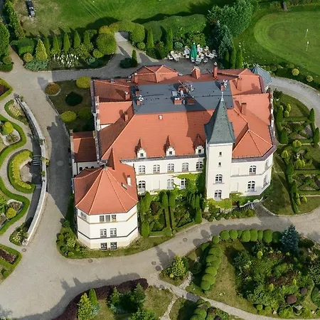 Couette-café Palac Brzezno & Golf 4*