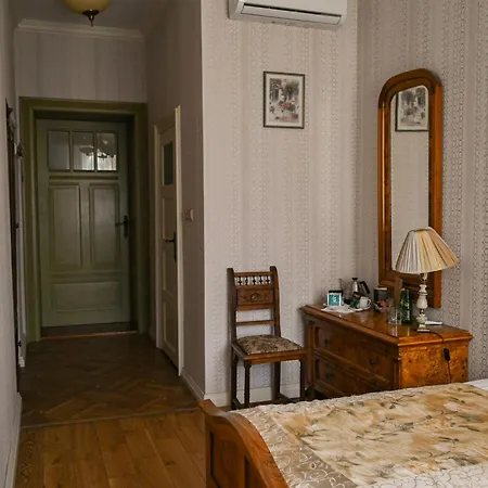 Bed & Breakfast Palac Brzezno & Golf Oborniki Slaskie