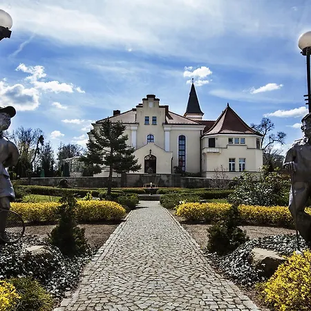 Palac Brzezno & Golf Frühstückspension Oborniki Śląskie