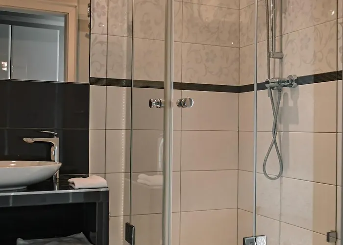 Bed & Breakfast Palac Brzezno & Golf 4*