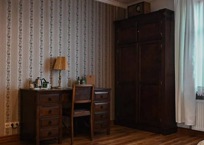 Palac Brzezno & Golf Bed & Breakfast Oborniki Slaskie