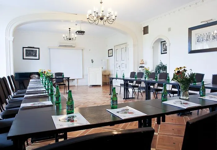 Palac Brzezno & Golf Alojamento de Acomodação e Pequeno-almoço