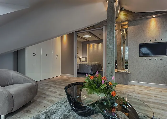 Palac Brzezno & Golf Bed & Breakfast Oborniki Slaskie